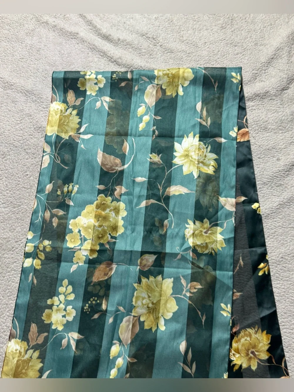 Unbranded Scarf Womens OS Green Yellow Floral Rectangle Lightweight Sheer Pretty